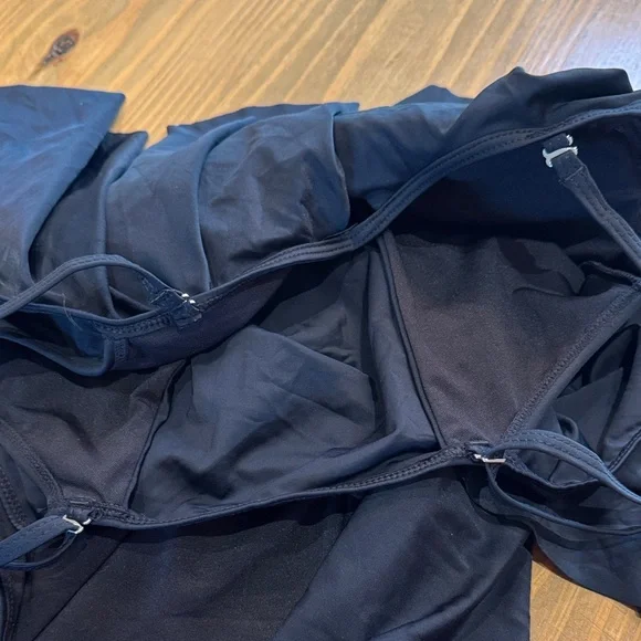 Solid Black Off-Shoulder ruffled Swimsuit removable straps NWOT - Picture 9 of 11